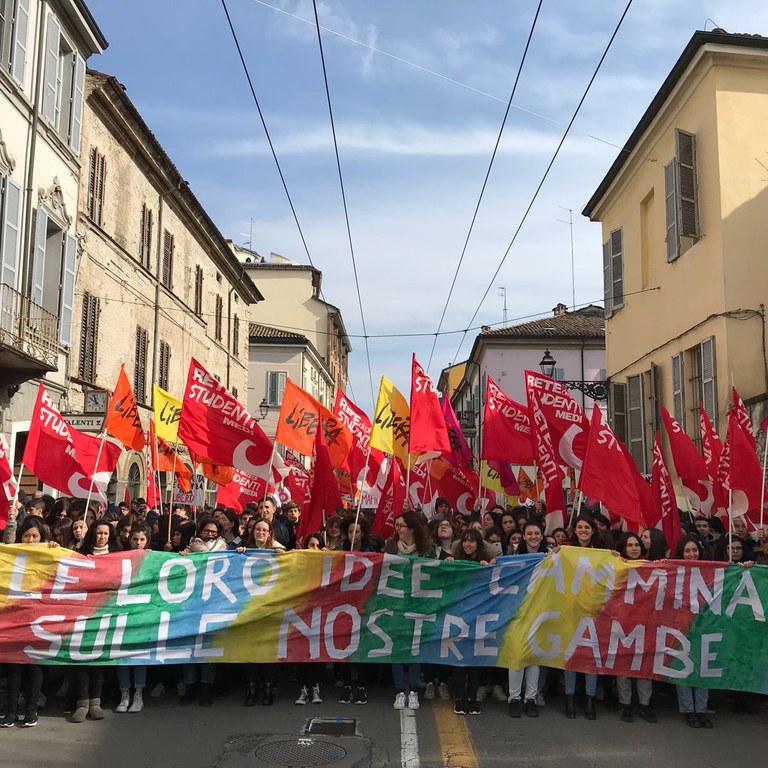 Giornata in ricordo delle vittime di mafia: 5000 studenti a Parma per la manifestazione regionale. La testimonianza di Francesco, studente di Modena