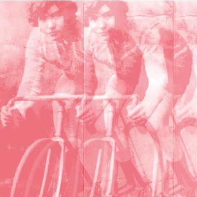 "Quaderno rosa": la storia della donna che sfidò il mondo con la sua bici